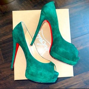 💯 Christian Louboutin Green Suede Lady Peep